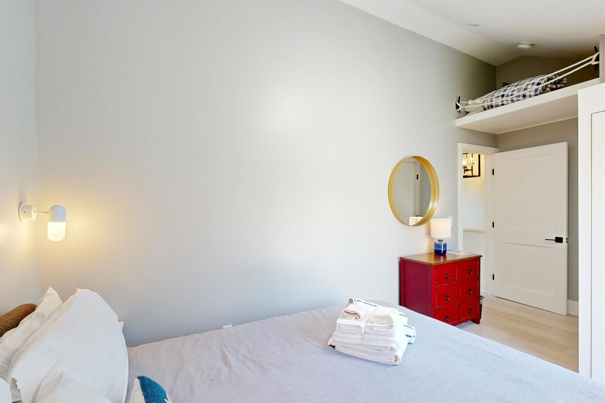 Long Pier Lodge Провинстаун Екстериор снимка